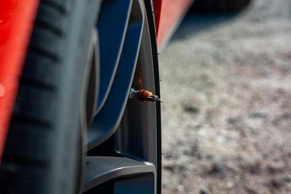 Mastering Manual Transmissions: Essential Steps for Effortless Gear Shifts in UK Vehicles